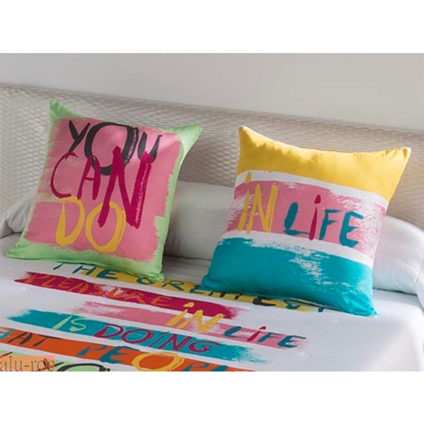 Ropa de cama con mucho color para vestir el dormitorio joven